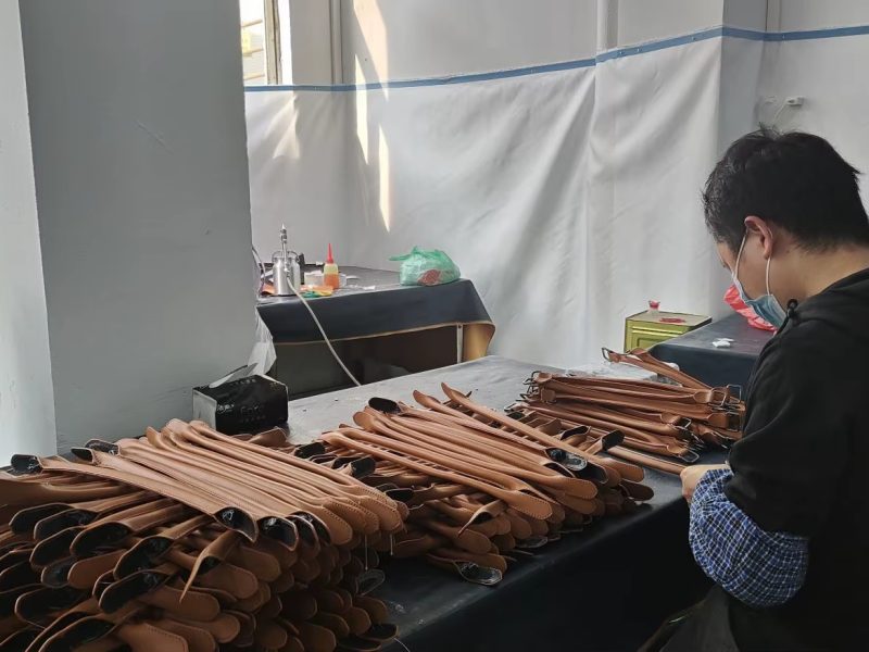Manual Handbag Handle Making