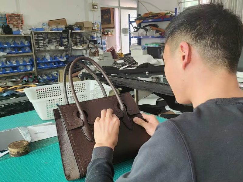 OEM ODM handbag sewing production
